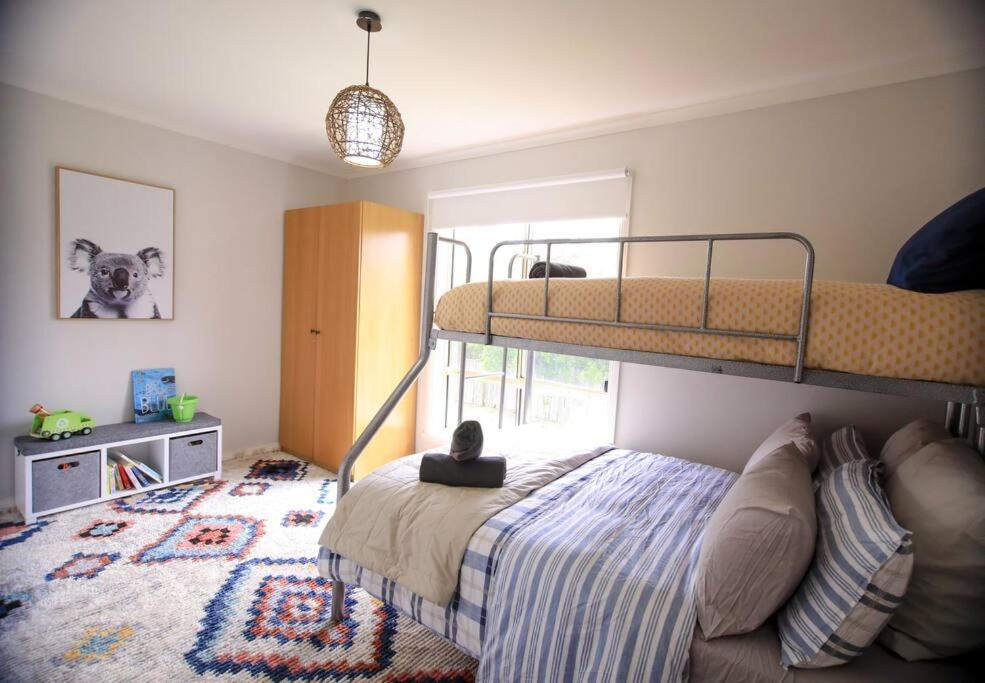 The Hangout King Beds Hammock Chairs With A View 포트캠벨 외부 사진